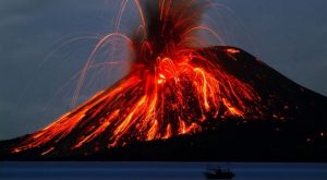 Erupsi Anak Gunung Kratau, Angkasa Pura II Pastikan Penerbangan Mudik Lebaran Aman