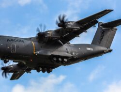 Pesawat Militer AS yang Diduga Angkut Bahan Nuklir Terjatuh