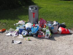 Hati-hati! Buang Sampah Sembarangan di Kota Ini akan Didenda Rp50 Juta