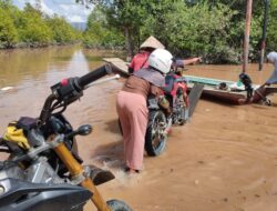 Banjir Kembali Genangi Sintang, Aktivitas Warga Mulai Tergangu