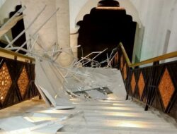 Klarifikasi Bupati Mempawah Terkait Plafon Masjid Al Falah Lepas