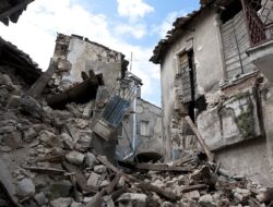 Ratusan Orang Tewas saat Gempa Magnitudo 7,8 di Turki dan Suriah