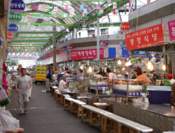 10 Surga Belanja di Korea Selatan
