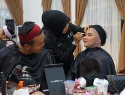 TP PKK Kota Pontianak dan West Borneo MUA Community Gelar Pelatihan Makeup Bagi Penyandang Disabilitas