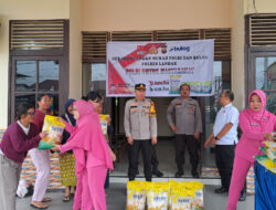 Polsek Ngabang Sediakan Lagi Satu Ton Beras Lewat Gerakan Pangan Murah untuk Masyarakat